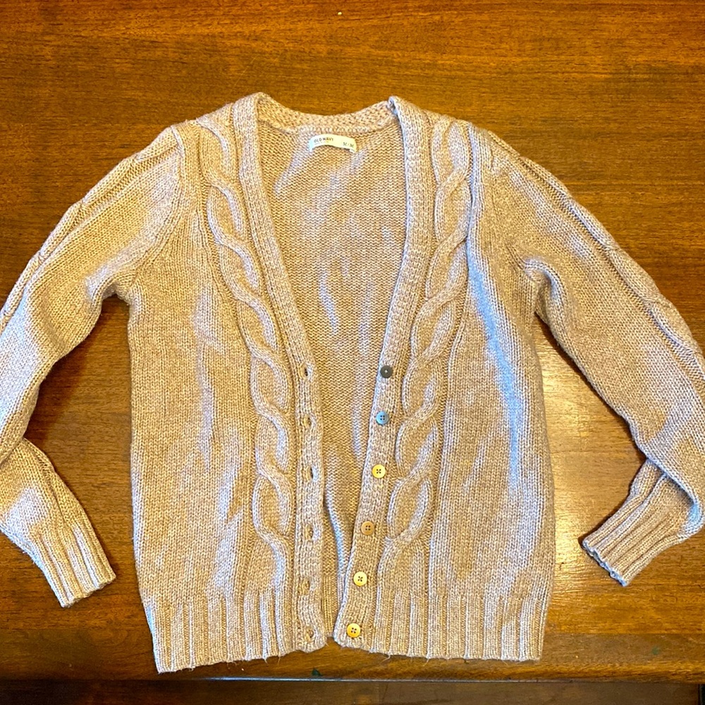 Old navy cardigan. Like new. Size medium.